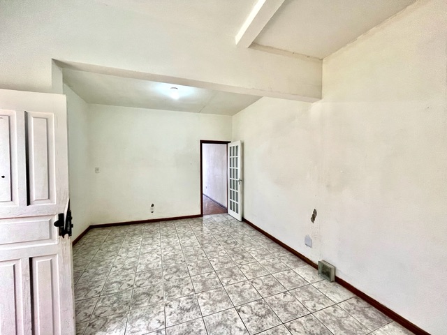 Casa com 132m² 3 quartos e 2 banheiros, à venda, no bairro Centro em Pelotas