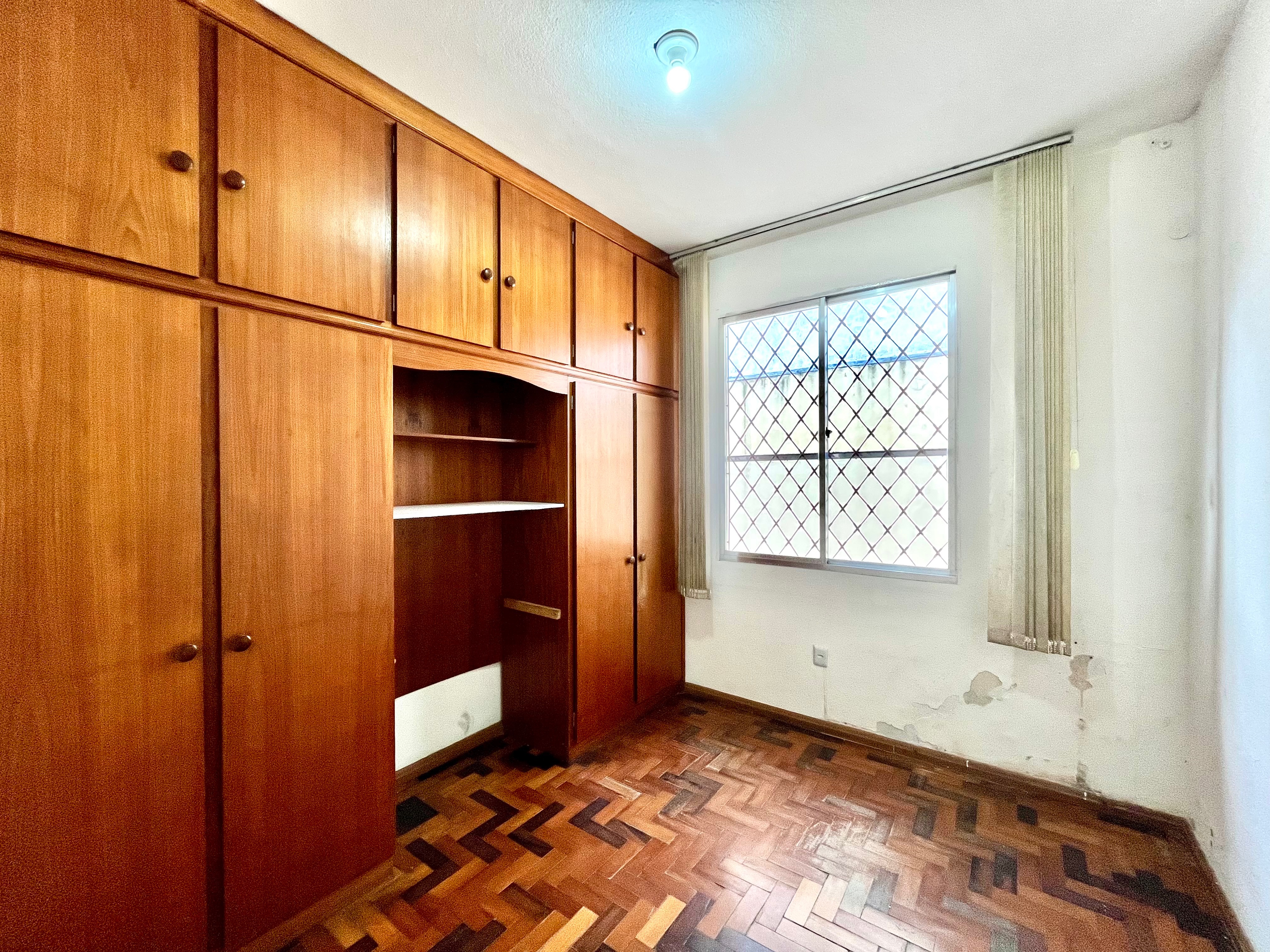 Casa à venda no centro de Pelotas - 132 m², 2 quartos, garagem e área de lazer com piscina e churrasqueira. - 8