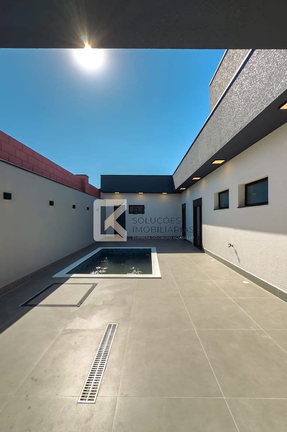 Casa, 3 quartos, 230 m² - Foto 1