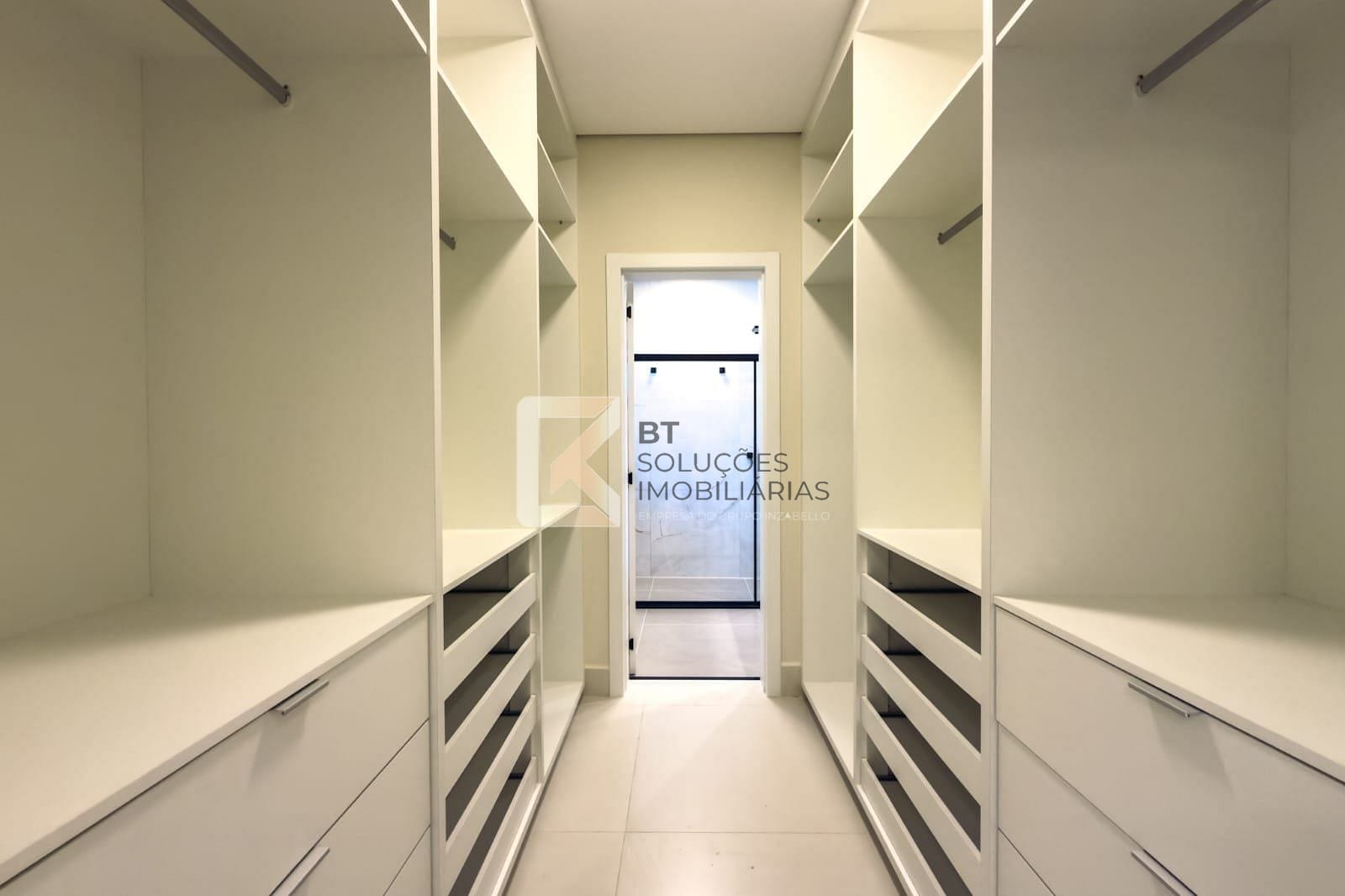 Casa, 3 quartos, 230 m² - Foto 16