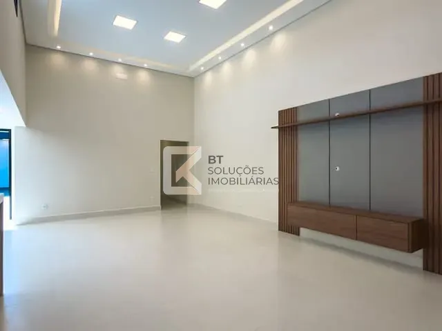 Casa com 335m² 3 quartos e 2 banheiros, à venda, no bairro Vila Rubens em Indaiatuba