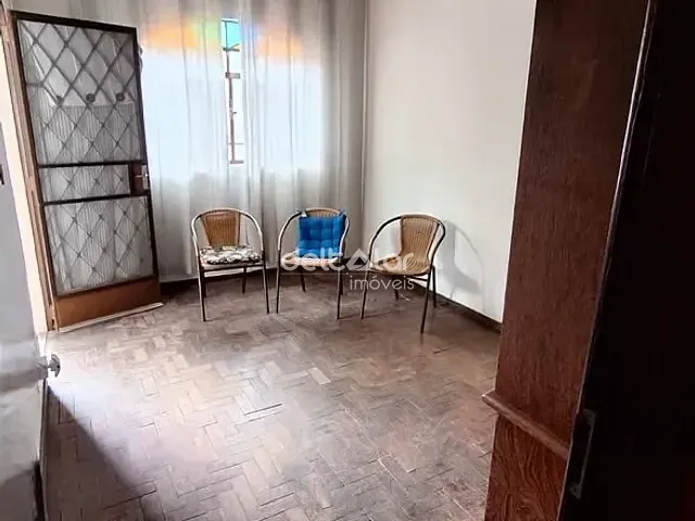 Casa com 100m² 3 quartos e 2 banheiros, para alugar, no bairro Nova Cachoeirinha em Belo Horizonte
