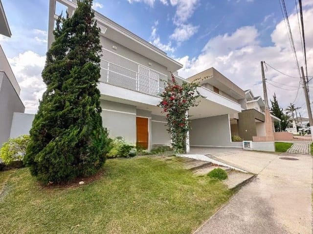 Casa com 264m² 4 quartos e 2 banheiros, à venda, no bairro Urbanova em São José dos Campos