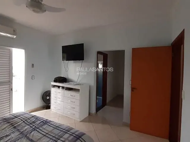 Casa com 300m² 4 quartos e 4 banheiros, à venda, no bairro Condomínio Vila dos Inglezes em Sorocaba