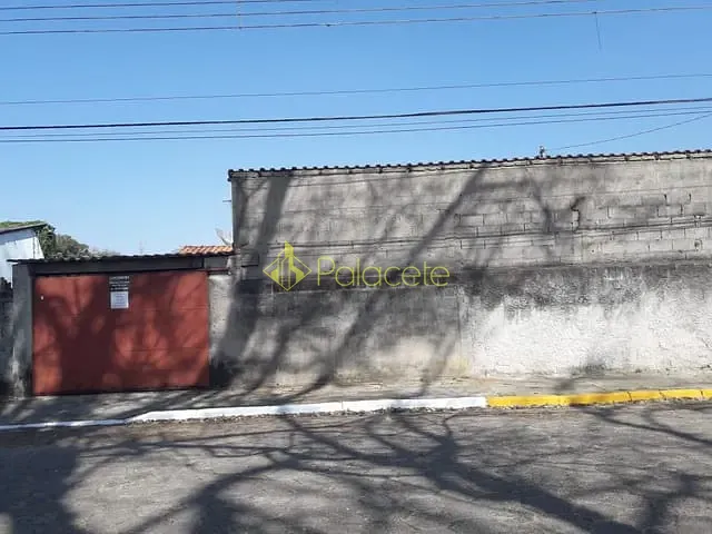 Casa com 360m² 2 quartos e 3 banheiros, à venda, no bairro Vila Santo Antônio em Tremembé