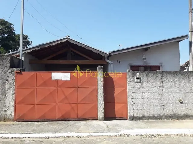 Casa com 360m² 2 quartos e 3 banheiros, à venda, no bairro Vila Santo Antônio em Tremembé