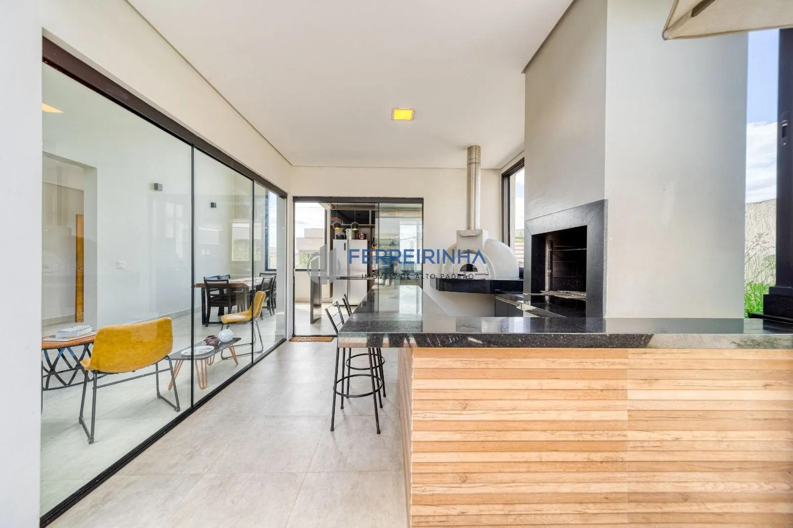 Casa, 3 quartos, 261 m² - Foto 1