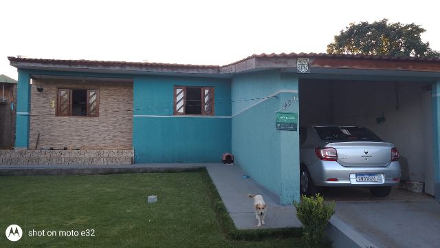 Casa Moderna à Venda na Vila Colinas Verdes, 4 Quartos (1 Suíte), Cozinha Planejada, Terreno Amplo com Churrasqueira