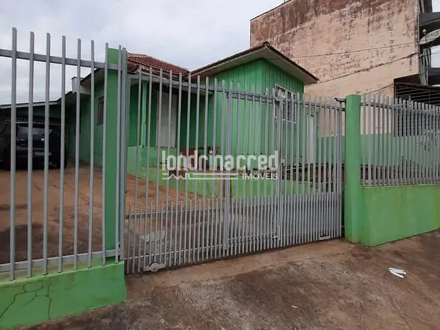 Casa com 360m² 3 quartos e 2 banheiros, à venda, no bairro Vila Casoni em Londrina