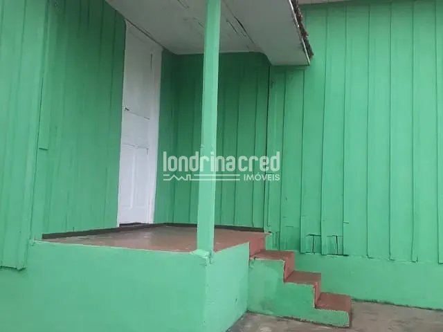 Casa com 360m² 3 quartos e 2 banheiros, à venda, no bairro Vila Casoni em Londrina