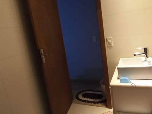 Casa com 250m² 3 quartos e 2 banheiros, à venda, no bairro Tavares Feital em Ibiúna
