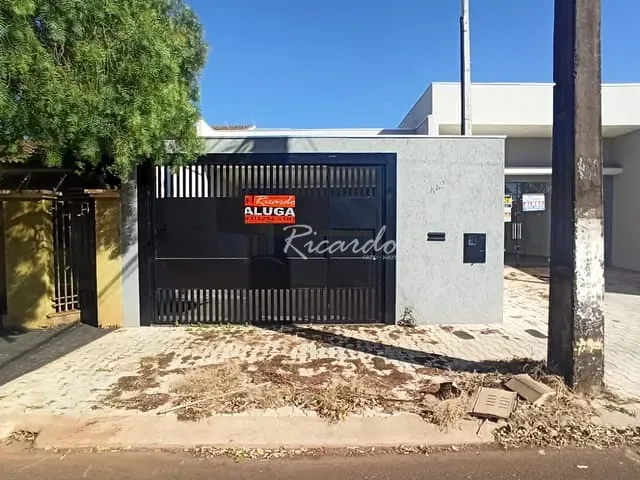Casa com 126m² 3 quartos e 2 banheiros, à venda, no bairro Conjunto Novo Centauro em Arapongas