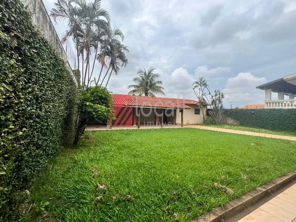 Casa com 3 quartos à venda e aluguel, 180m² — foto 2 de 21