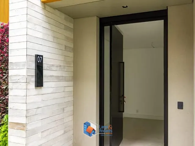 Casa com 620m² 3 quartos e 6 banheiros, à venda, no bairro Brooklin em São Paulo