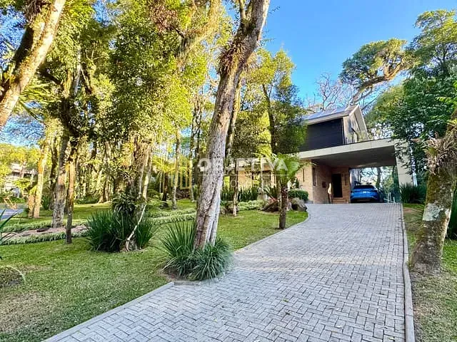 Casa 4 quartos e 4 banheiros, à venda, no bairro Lagos do Bosque em Gramado