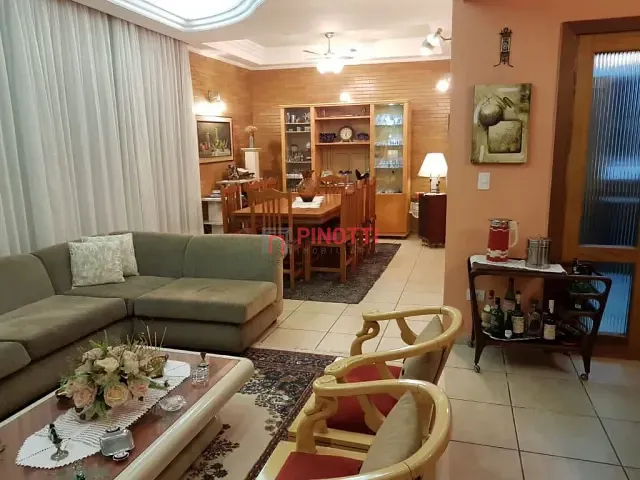 Casa 4 quartos e 3 banheiros, à venda, no bairro Vila Lusitânia em São Bernardo do Campo