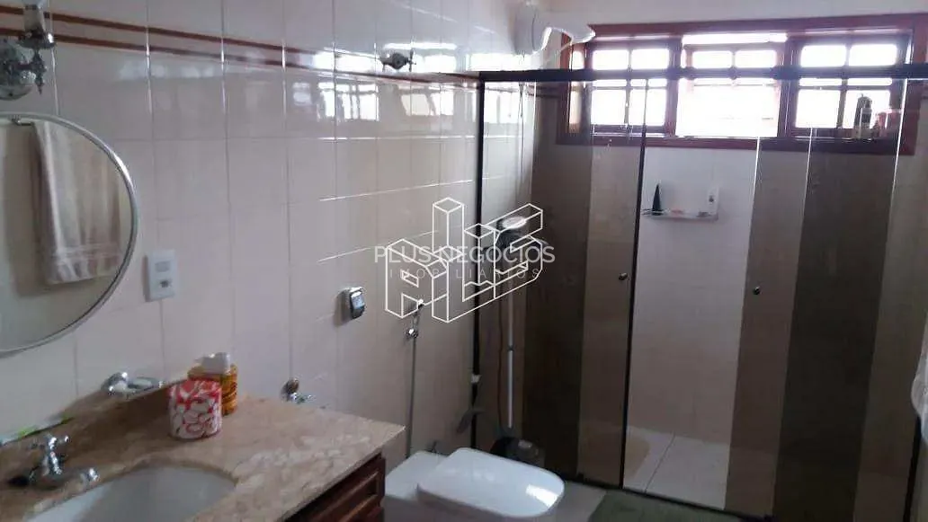 Casa, 3 quartos, 330 m² - Foto 25