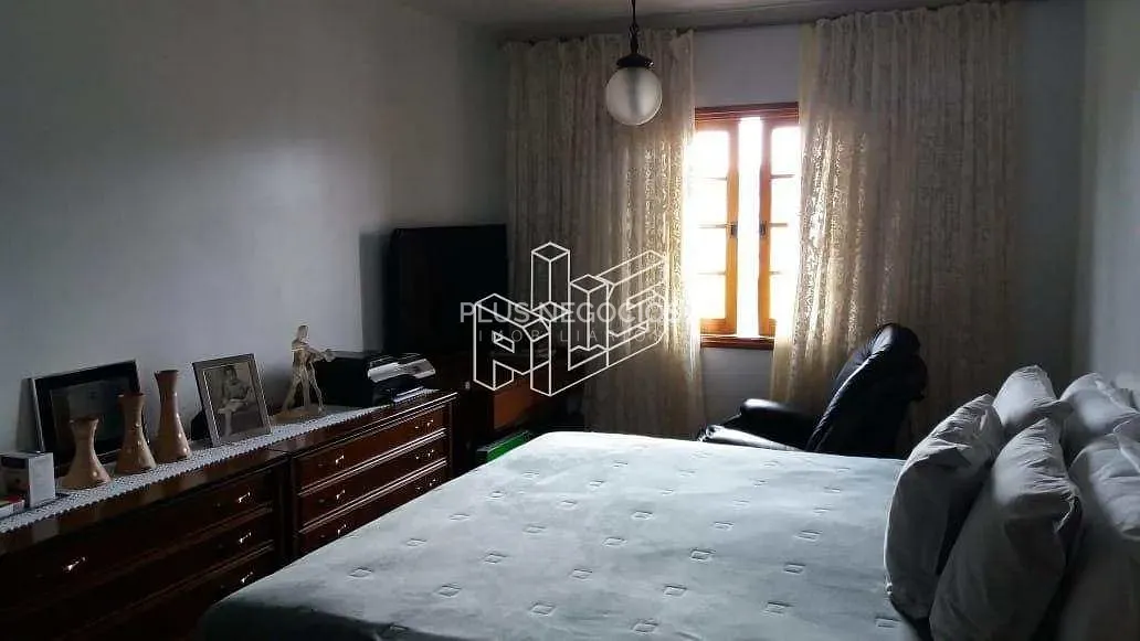 Casa, 3 quartos, 330 m² - Foto 19
