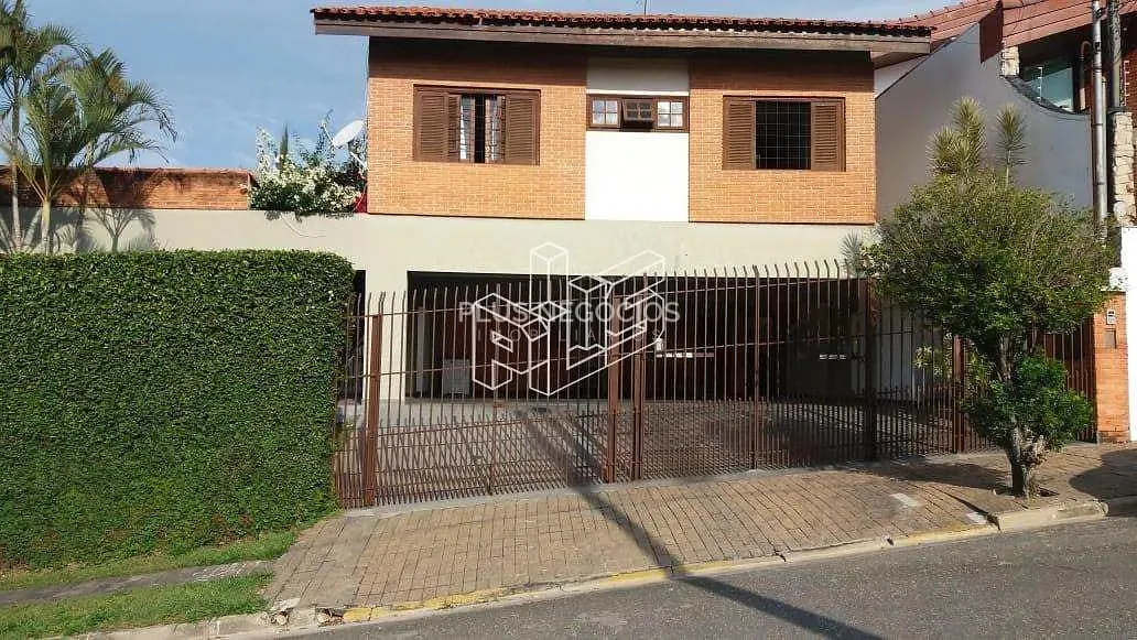 Casa, 3 quartos, 330 m² - Foto 1