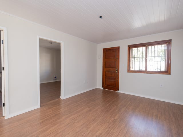 Foto do Casa - Casa à venda no centro de Pelotas - 98 m², 2 quartos, piso porcelanato, peças amplas e pátio. | UP Imóveis