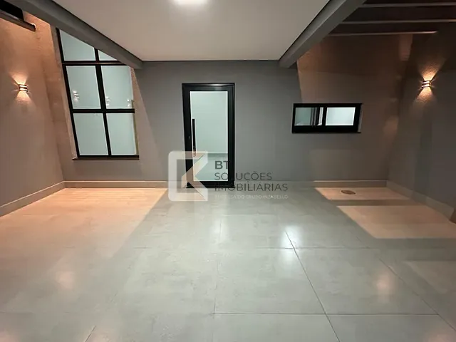 Casa com 150m² 3 quartos e 2 banheiros, à venda, no bairro Jardim Bom Sucesso em Indaiatuba
