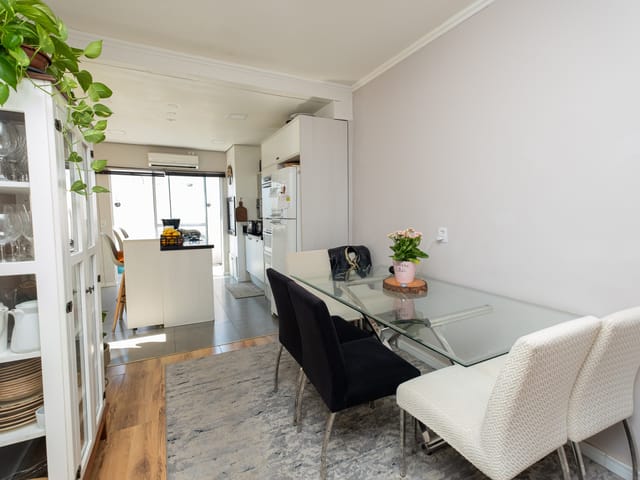Casa com 95m² 3 quartos e 2 banheiros, à venda, no bairro Três Vendas em Pelotas