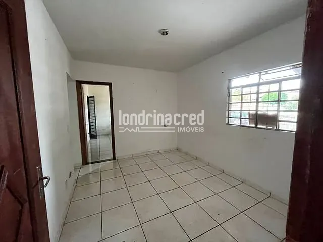 Casa 2 quartos e 1 banheiro, à venda, no bairro Jardim São Vicente Palloti em Londrina