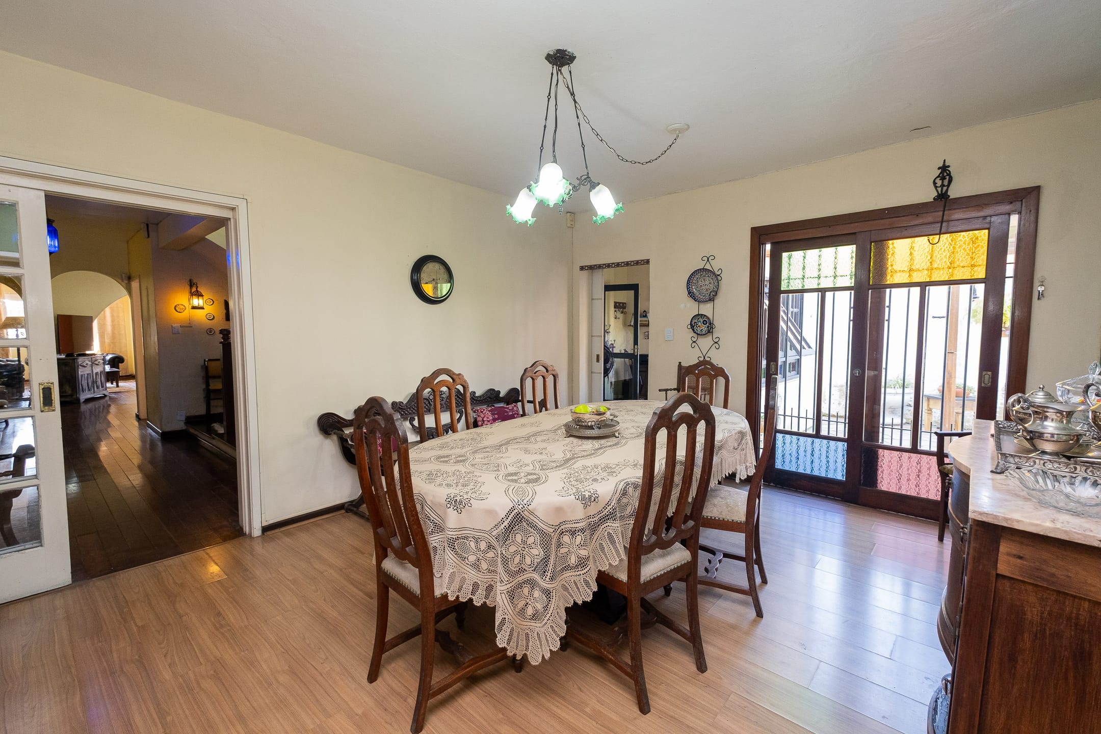 Casa à venda no centro de Pelotas - 322 m², 4 quartos (sendo 2 suítes), área gourmet com churrasqueira e amplo pátio com piscina. - 12