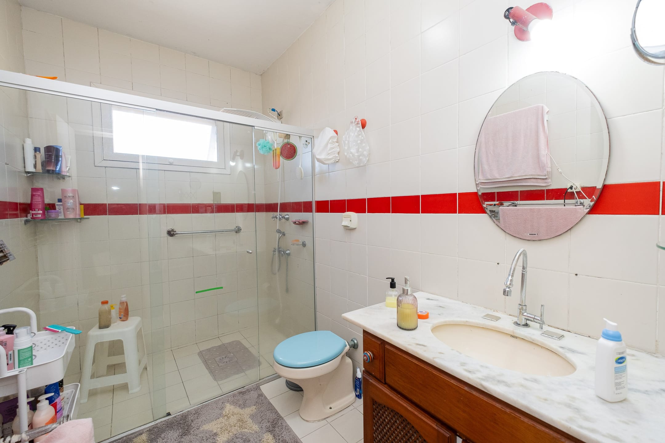 Casa à venda no centro de Pelotas - 322 m², 4 quartos (sendo 2 suítes), área gourmet com churrasqueira e amplo pátio com piscina. - 20