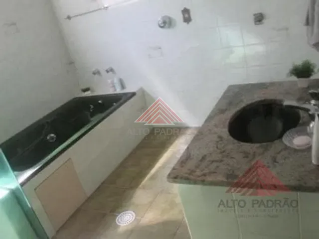 Casa à venda, no bairro Matriz em Mauá