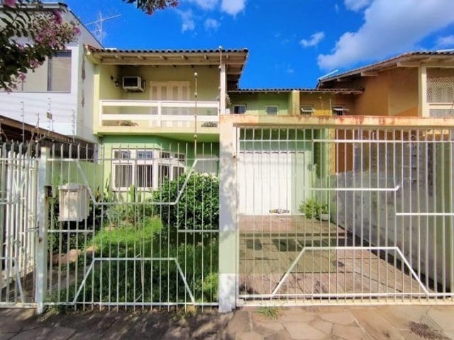 Casa com 300m² 3 quartos e 2 banheiros, para alugar, no bairro São José em São Leopoldo