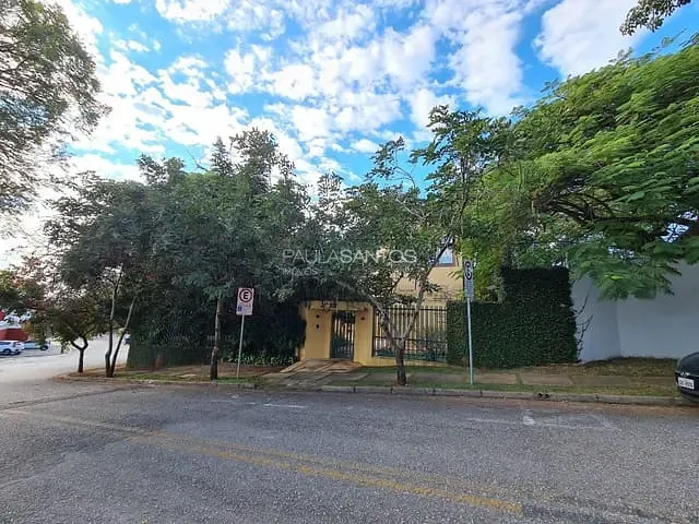 Casa com 827m² 1 quarto e 6 banheiros, à venda, no bairro Jardim América em Sorocaba