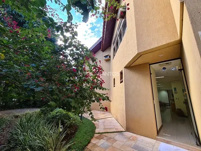 Casa com 827m² 1 quarto e 6 banheiros, à venda, no bairro Jardim América em Sorocaba