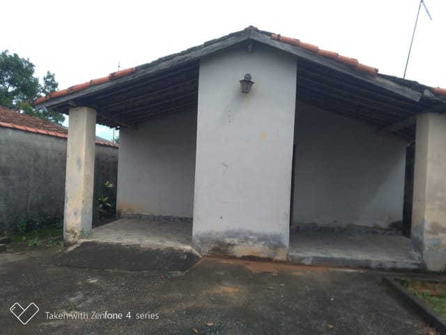 Casa com 300m² 2 quartos e 2 banheiros, à venda, no bairro Jardim Gurilândia em Taubaté