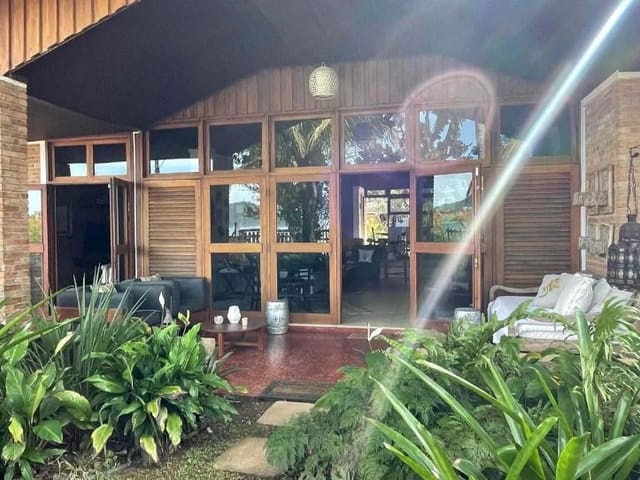 Casa com 950m² 5 quartos e 6 banheiros, à venda, no bairro Perequê-Acu em Ubatuba