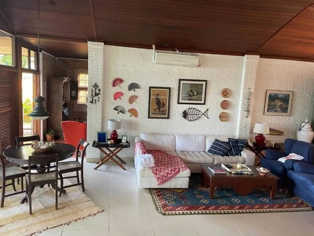 Casa com 950m² 5 quartos e 6 banheiros, à venda, no bairro Perequê-Acu em Ubatuba