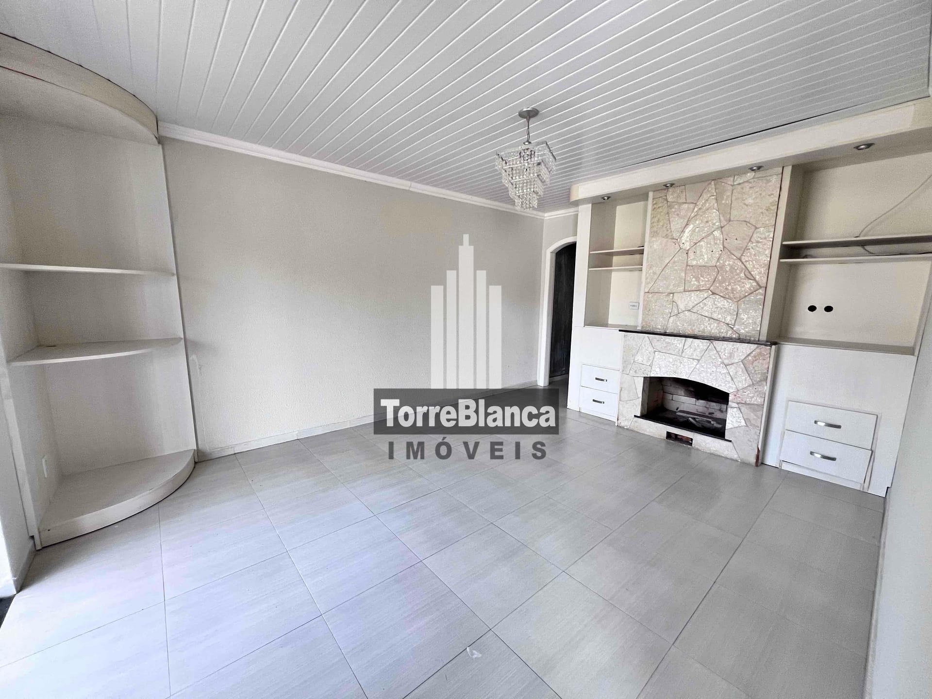 Casa à venda com 3 quartos, 415m² - Foto 4