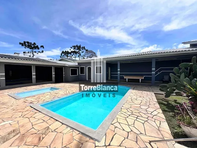 Casa com 572m² 3 quartos e 3 banheiros, à venda, no bairro Contorno em Ponta Grossa