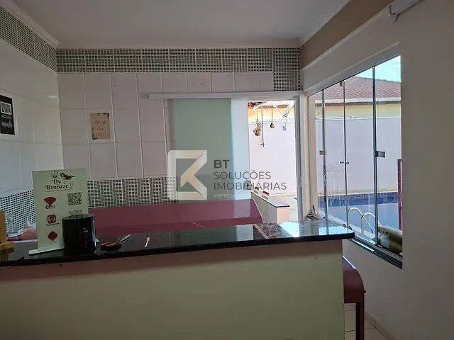 Casa com 300m² 1 quarto e 1 banheiro, à venda, no bairro Jardim Esplanada II em Indaiatuba