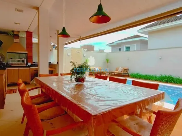 Casa com 250m² 4 quartos e 3 banheiros, à venda, no bairro Urbanova em São José dos Campos