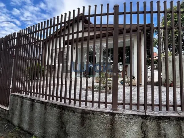 Casa com 332m² 3 quartos e 3 banheiros, à venda, no bairro Vila Santana em Valinhos
