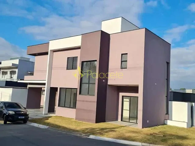 Casa com 218m² 3 quartos e 4 banheiros, à venda, no bairro Parque São Domingos em Pindamonhangaba