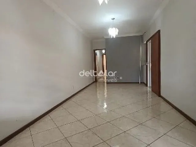 Casa com 180m² 3 quartos e 3 banheiros, à venda, no bairro Vila Cloris em Belo Horizonte