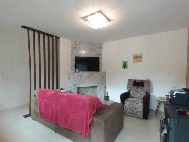 Casa com 885m² 3 quartos e 3 banheiros, à venda, no bairro Laranjal em Pelotas