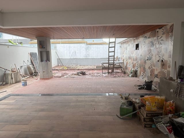 Casa com 450m² 3 quartos e 3 banheiros, à venda, no bairro Colinas do Paratehy em São José dos Campos