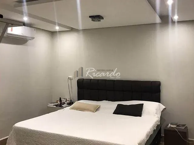 Casa 2 quartos e 3 banheiros, à venda ou para alugar, no bairro Conjunto Novo Centauro em Arapongas