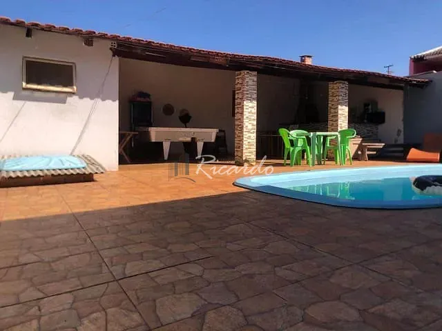 Casa 2 quartos e 3 banheiros, à venda ou para alugar, no bairro Conjunto Novo Centauro em Arapongas