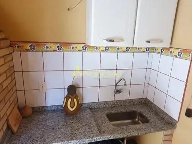 Casa com 260m² 3 quartos e 2 banheiros, à venda, no bairro Jardim Maria Cândida em Caçapava