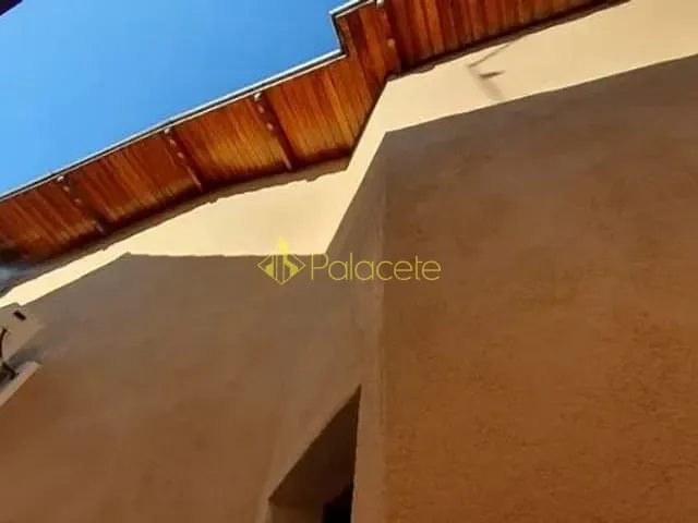 Casa com 260m² 3 quartos e 2 banheiros, à venda, no bairro Jardim Maria Cândida em Caçapava