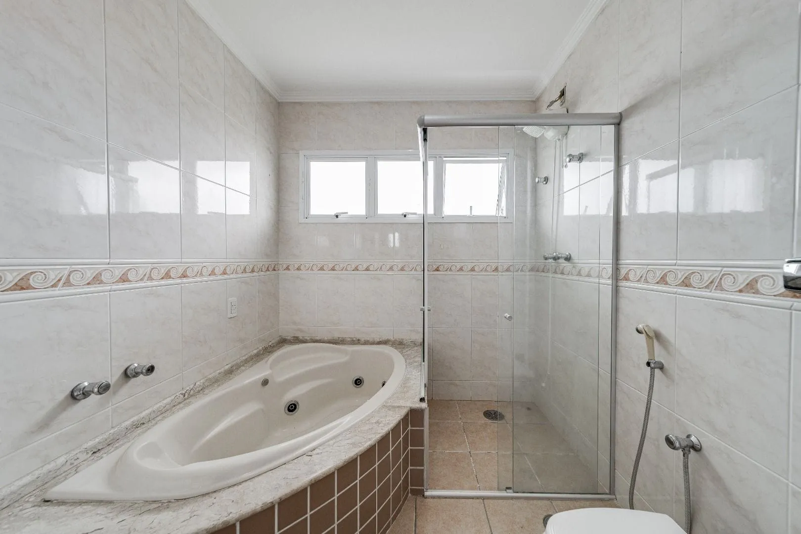 Casa, 4 quartos, 320 m² - Foto 33
